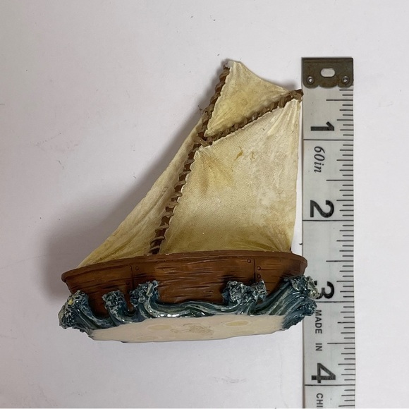 Vintage Resin Small Sailboat Figurine - Picture 6 of 7
